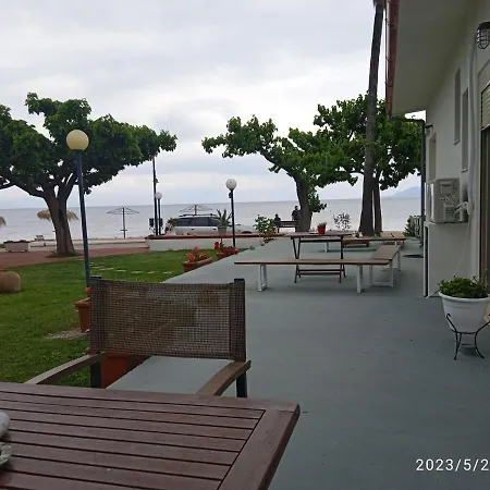 Evoikos & Guest house