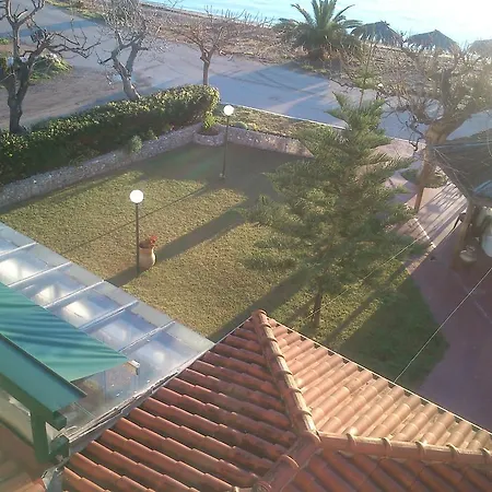 Evoikos & 4* Livanátai