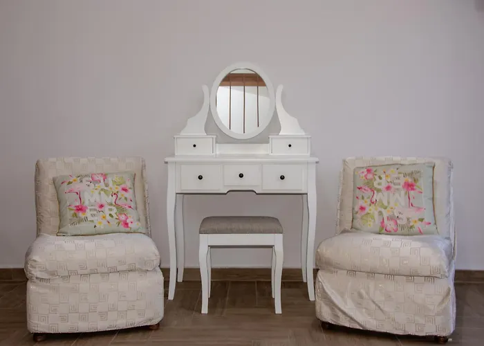 Evoikos & Guest house 4*