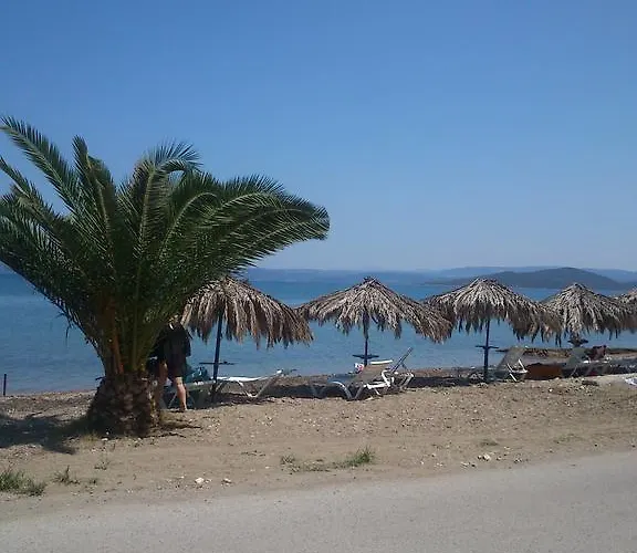 Evoikos & Guest house Livanatai